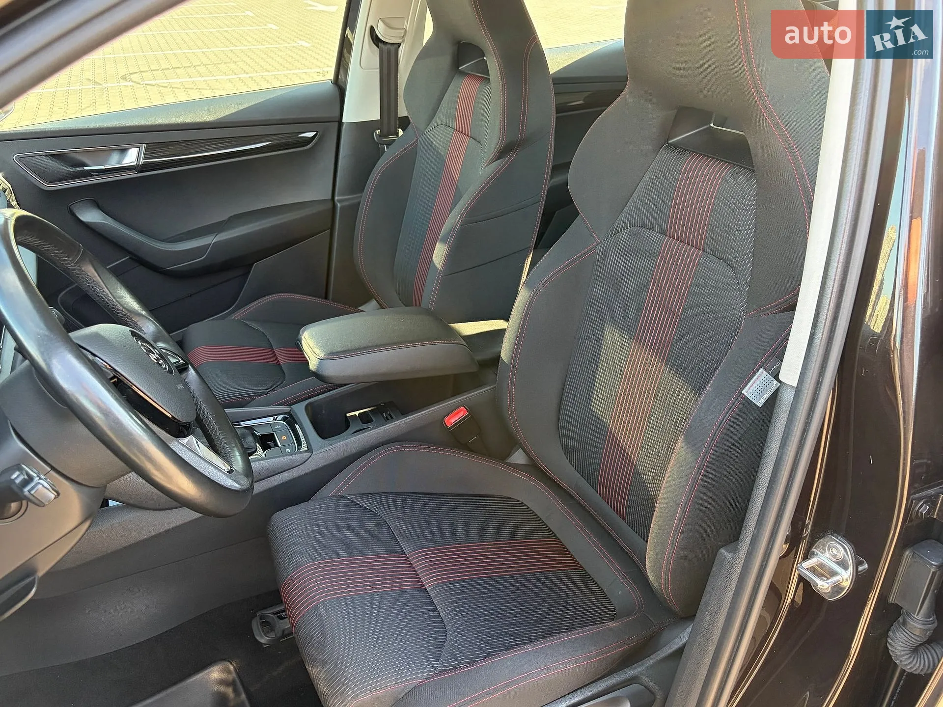Skoda Karoq 2018 VIN TMBJR6NU1KB200191 фото оголошення 26 з 59