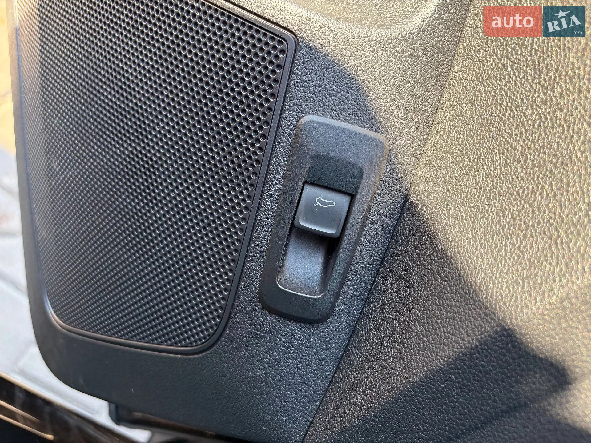 Skoda Karoq 2018 VIN TMBJR6NU1KB200191 фото оголошення 36 з 59