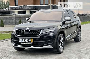 Позашляховик / Кросовер Skoda Kodiaq Scout 2019 в 