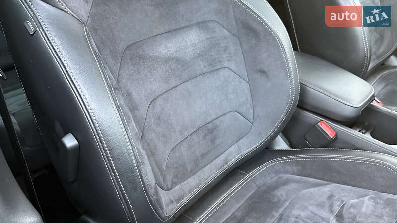 Позашляховик / Кросовер Skoda Kodiaq Scout 2018 в Сваляві