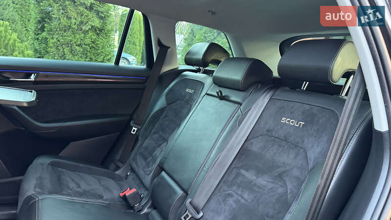 Позашляховик / Кросовер Skoda Kodiaq Scout 2018 в Сваляві