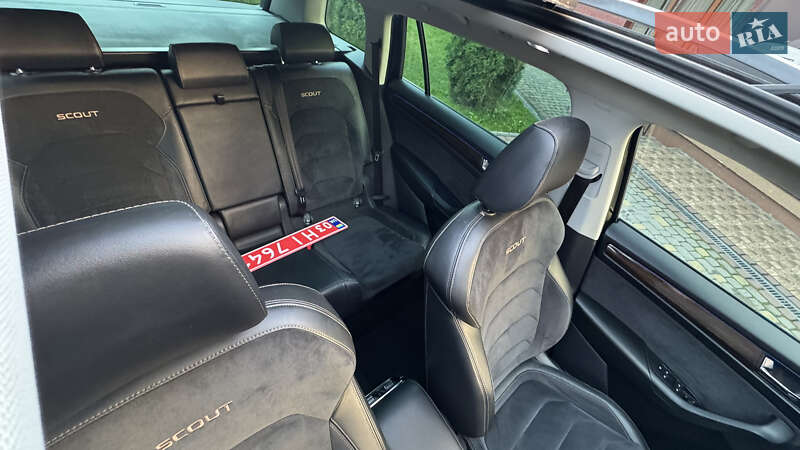 Позашляховик / Кросовер Skoda Kodiaq Scout 2018 в Сваляві