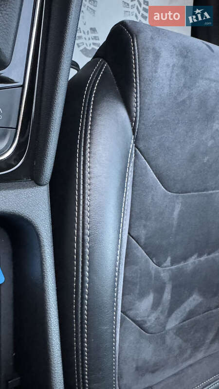 Позашляховик / Кросовер Skoda Kodiaq Scout 2018 в Сваляві