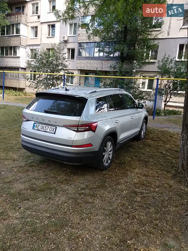 Skoda Kodiaq 2021 VIN TMBLJ6NS2NB400063 фото оголошення 2 з 46