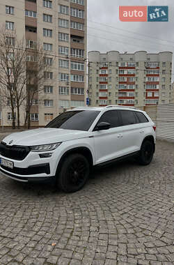 Позашляховик / Кросовер Skoda Kodiaq 2022 в 