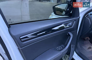 Позашляховик / Кросовер Skoda Kodiaq 2019 в 