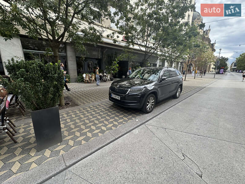 Внедорожник / Кроссовер Skoda Kodiaq 2021 в Киеве