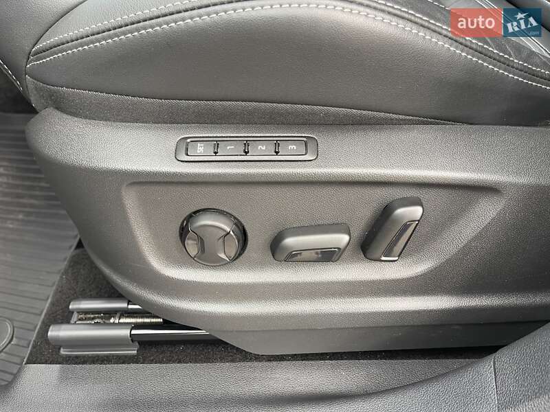 Внедорожник / Кроссовер Skoda Kodiaq 2021 в Киеве