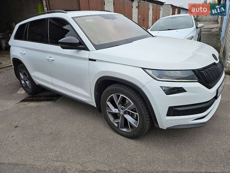Внедорожник / Кроссовер Skoda Kodiaq 2021 в Киеве
