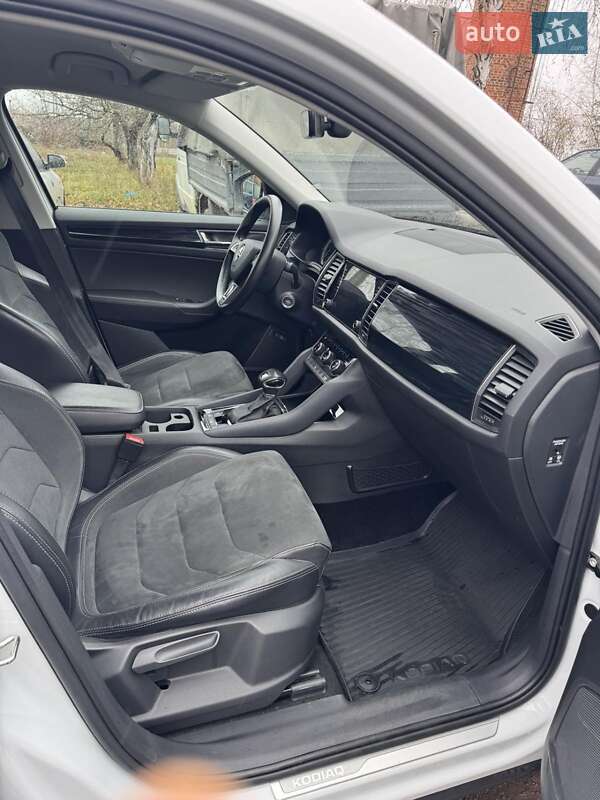 Позашляховик / Кросовер Skoda Kodiaq 2020 в Києві фото 10 Позашляховик / Кросовер Skoda Kodiaq 2020 в Києві