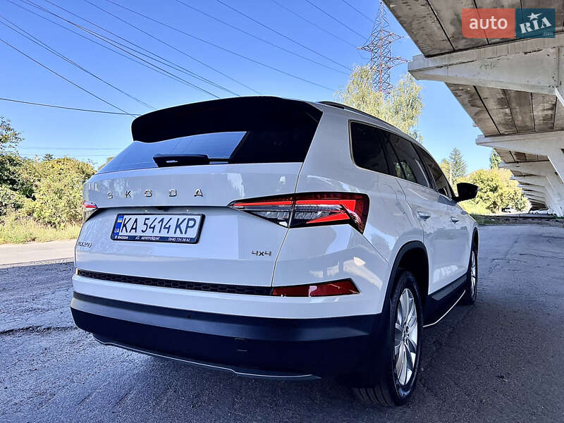 Внедорожник / Кроссовер Skoda Kodiaq 2023 в Киеве