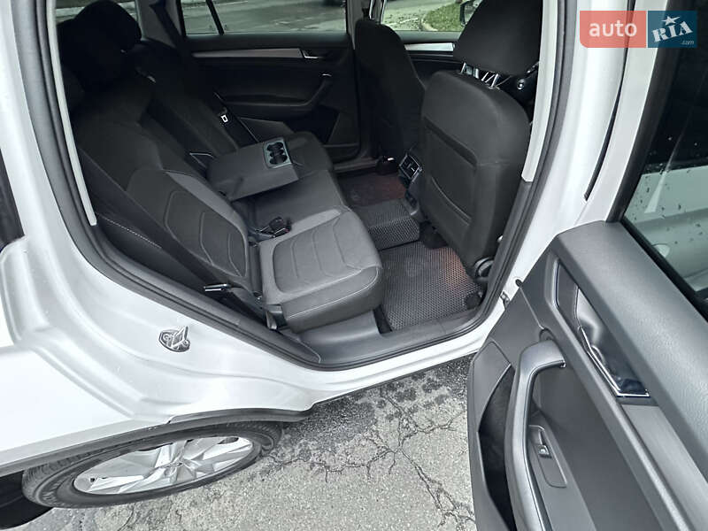 Позашляховик / Кросовер Skoda Kodiaq 2019 в Києві фото 19 Позашляховик / Кросовер Skoda Kodiaq 2019 в Києві