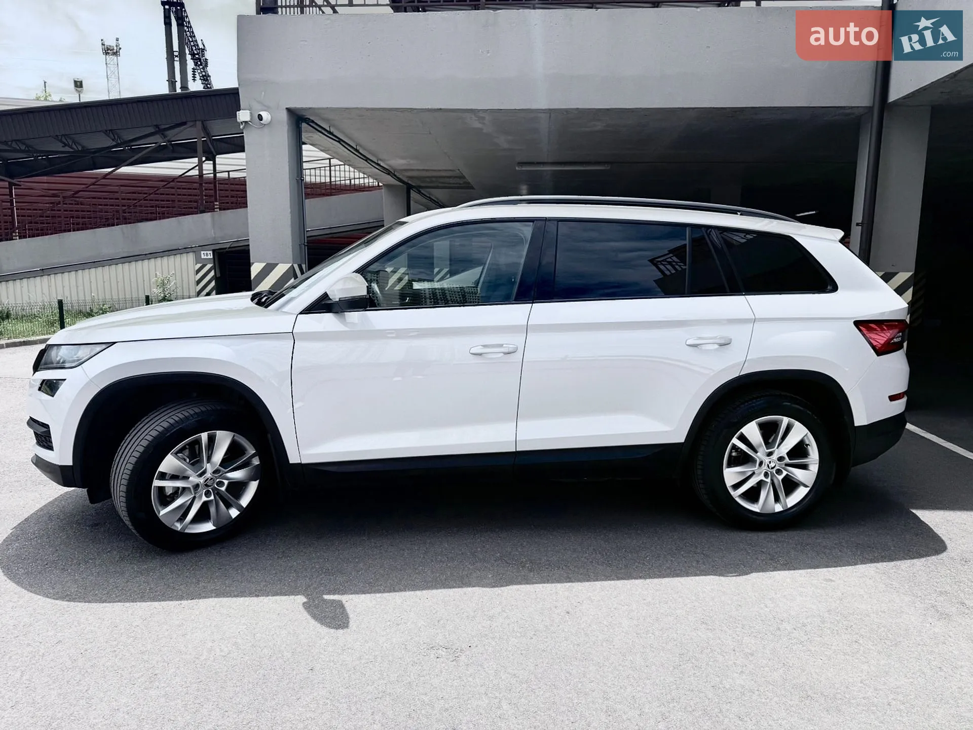 Skoda Kodiaq 2017 VIN TMBLJ6NS8HB400069 фото оголошення 4 з 92