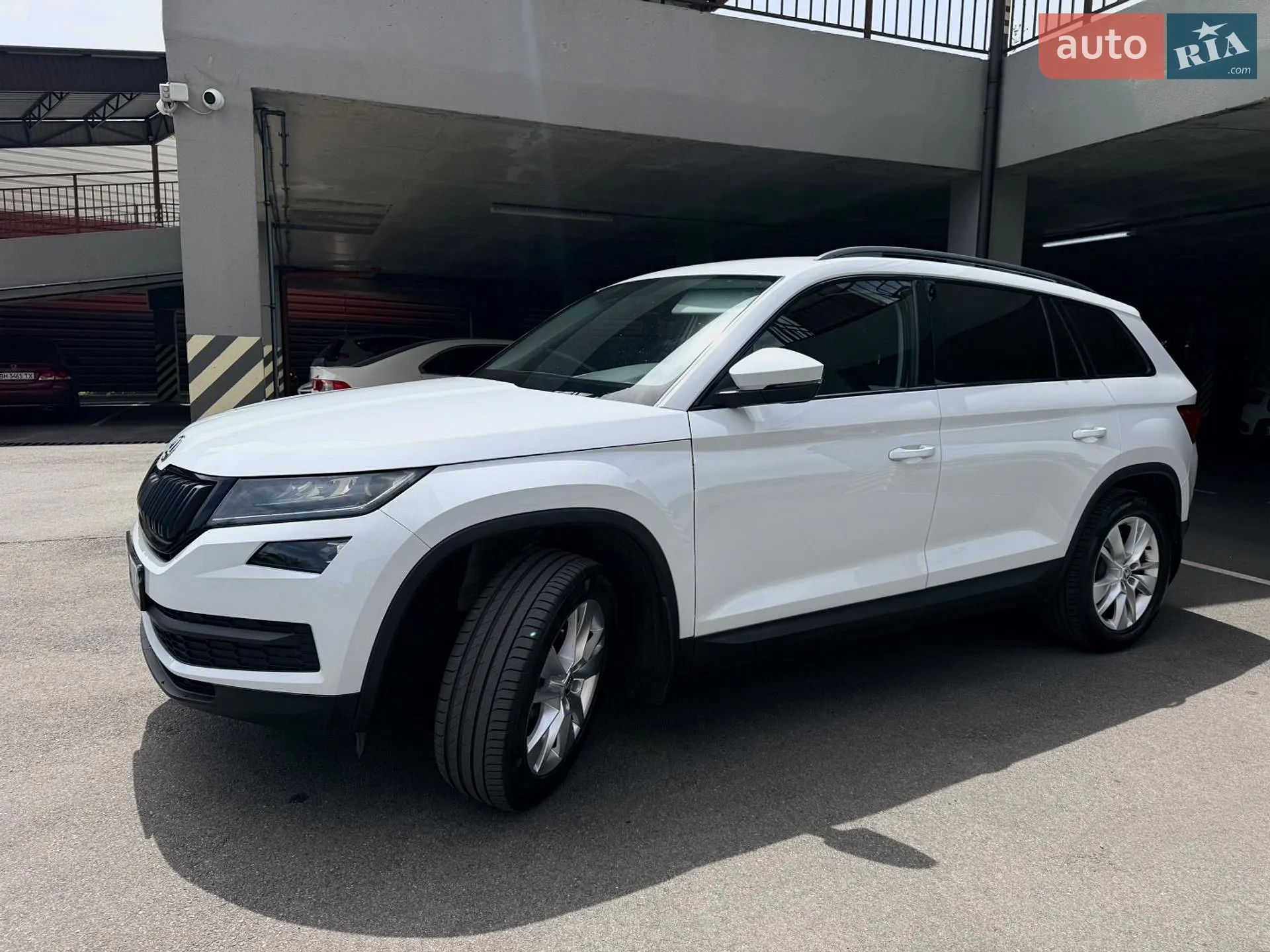 Skoda Kodiaq 2017 VIN TMBLJ6NS8HB400069 фото оголошення 5 з 92