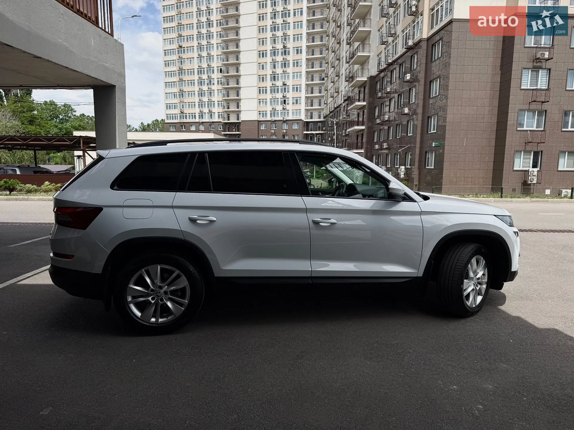 Skoda Kodiaq 2017 VIN TMBLJ6NS8HB400069 фото оголошення 9 з 92