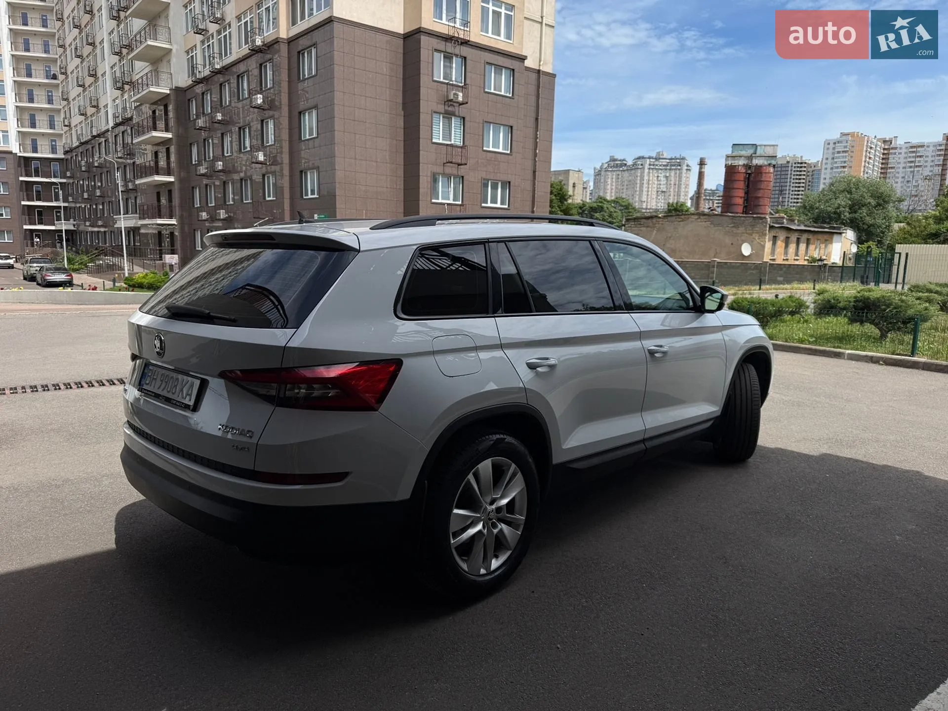 Skoda Kodiaq 2017 VIN TMBLJ6NS8HB400069 фото оголошення 10 з 92