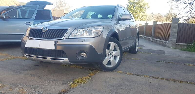 Універсал Skoda Octavia Scout 2012 в Самборі