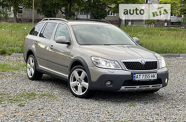 Универсал Skoda Octavia Scout 2010 в 