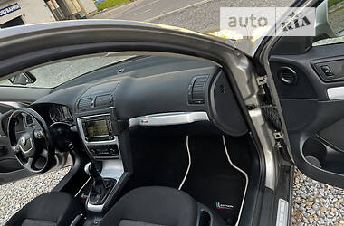 Универсал Skoda Octavia Scout 2010 в 