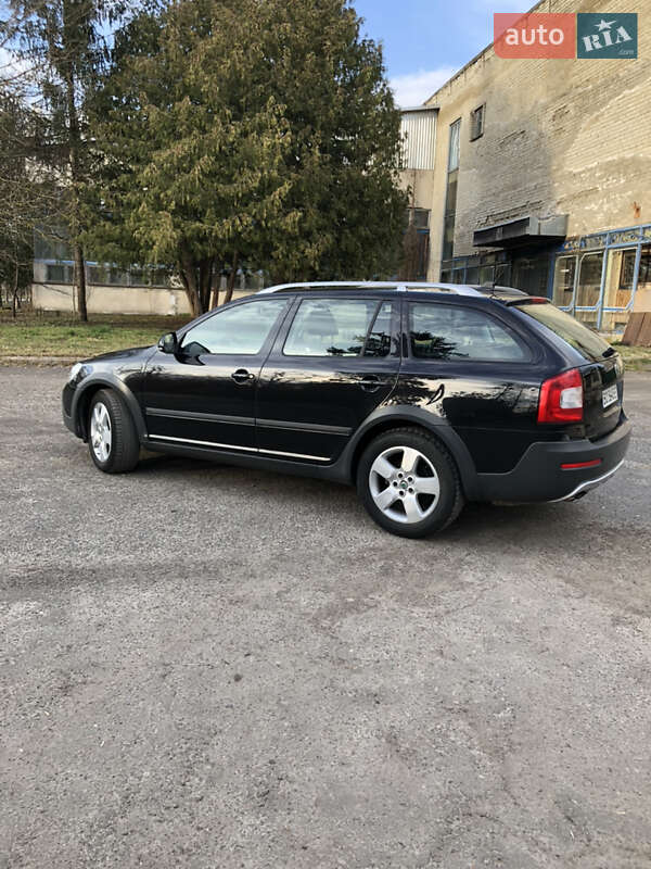Универсал Skoda Octavia Scout 2011 в Бродах