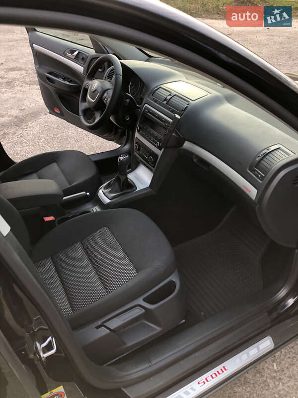 Универсал Skoda Octavia Scout 2011 в Бродах