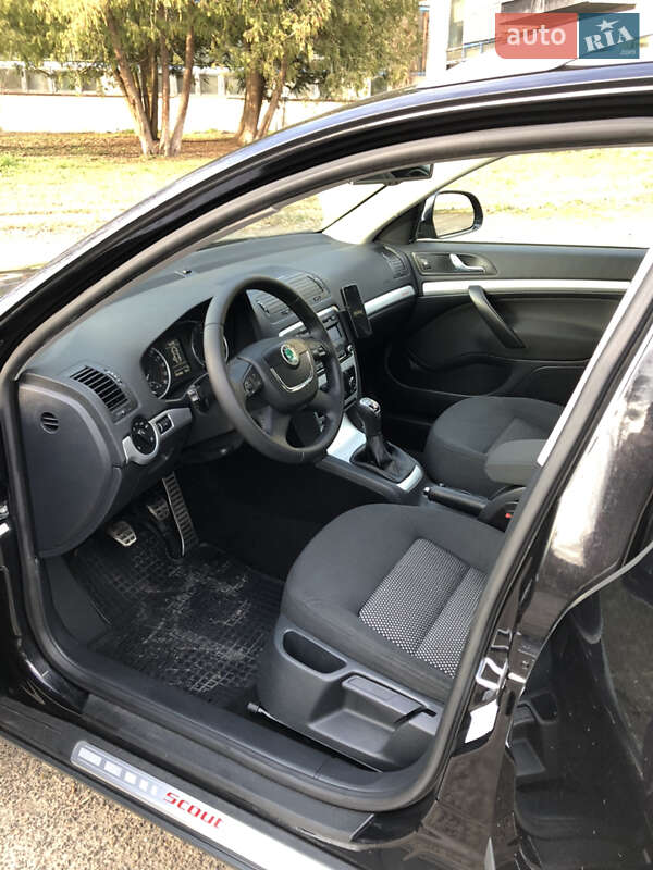 Универсал Skoda Octavia Scout 2011 в Бродах