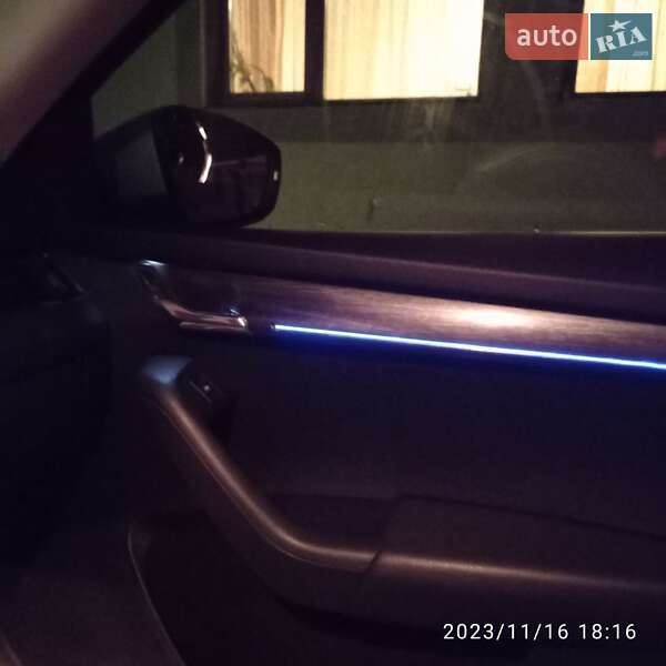 Универсал Skoda Octavia Scout 2018 в Любомле фото 6 Универсал Skoda Octavia Scout 2018 в Любомле