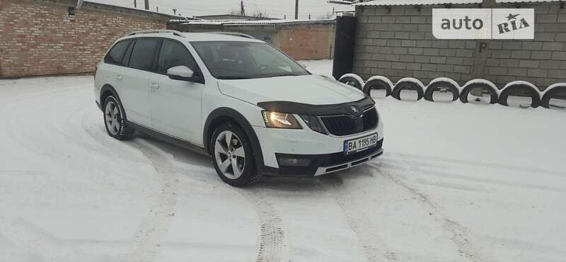 Универсал Skoda Octavia Scout 2017 в Новомиргороде
