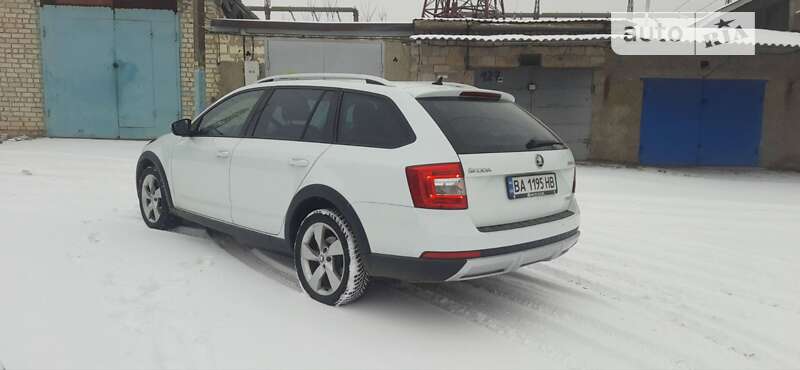 Универсал Skoda Octavia Scout 2017 в Новомиргороде