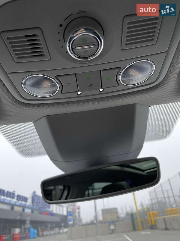 Универсал Skoda Octavia Scout 2017 в Первомайске