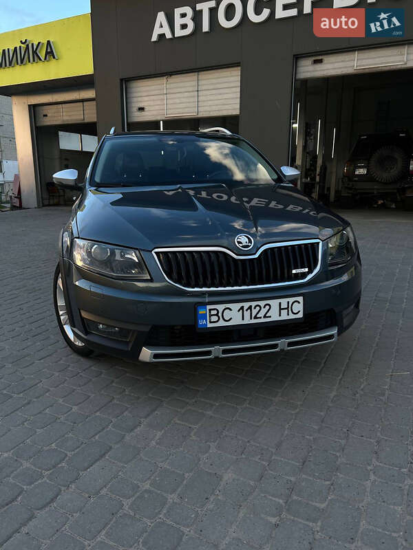 Универсал Skoda Octavia Scout 2017 в Золочеве