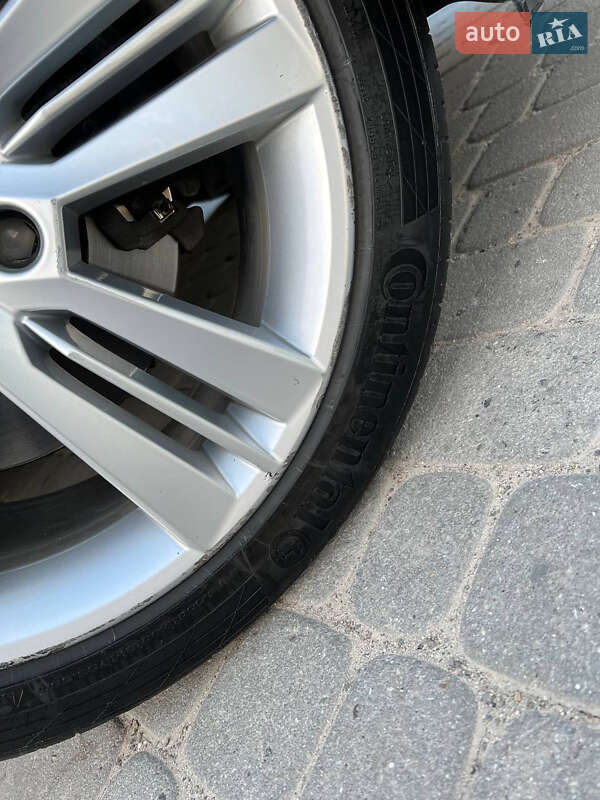 Универсал Skoda Octavia Scout 2017 в Золочеве