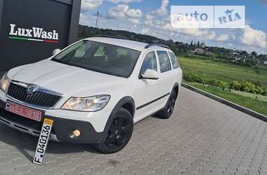 Универсал Skoda Octavia Scout 2012 в Шумске