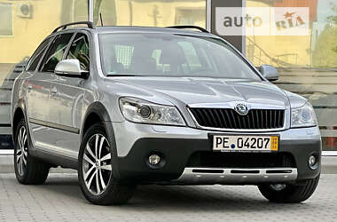 Універсал Skoda Octavia Scout 2013 в Житомирі