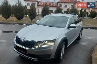 Универсал Skoda Octavia Scout 2020 в 