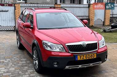 Універсал Skoda Octavia Scout 2013 в Звягелі