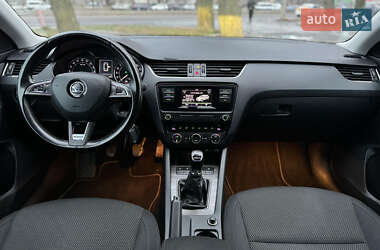Универсал Skoda Octavia Scout 2015 в 