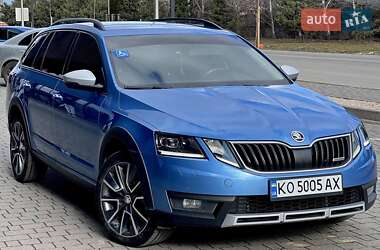 Универсал Skoda Octavia Scout 2017 в Ужгороде