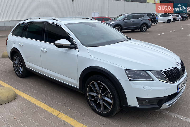 Універсал Skoda Octavia Scout 2018 в Житомирі