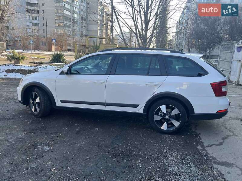 Універсал Skoda Octavia Scout 2014 в Черкасах фото 24 Універсал Skoda Octavia Scout 2014 в Черкасах