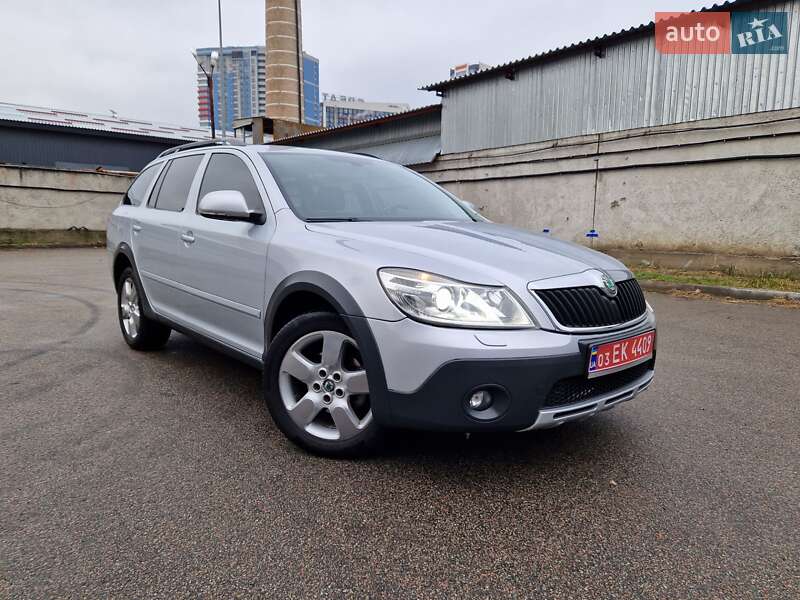 Универсал Skoda Octavia Scout 2010 в Киеве