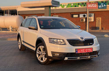 Универсал Skoda Octavia Scout 2015 в Луцке