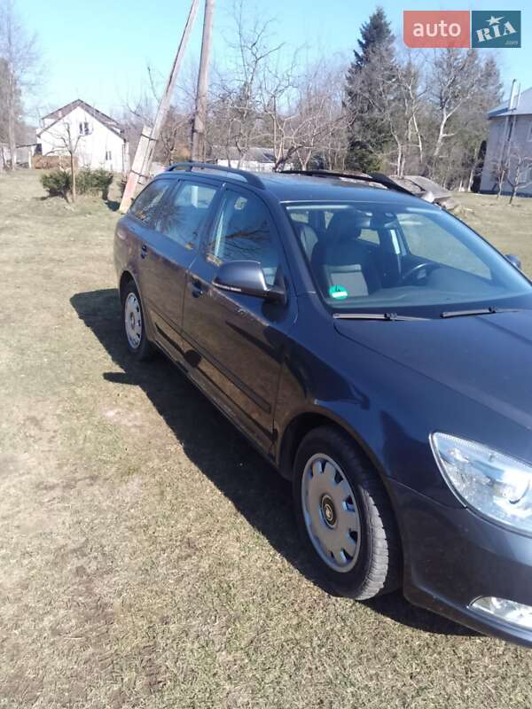Универсал Skoda Octavia Scout 2010 в Старом Самборе