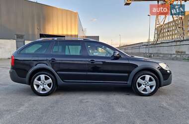 Універсал Skoda Octavia Scout 2010 в 