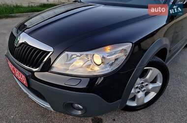 Універсал Skoda Octavia Scout 2010 в 
