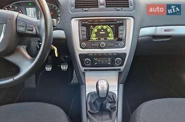 Універсал Skoda Octavia Scout 2010 в 