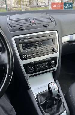 Универсал Skoda Octavia Scout 2009 в 