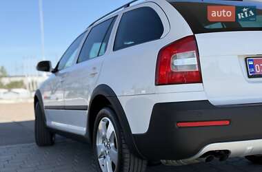 Универсал Skoda Octavia Scout 2012 в 