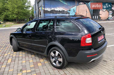 Універсал Skoda Octavia Scout 2013 в 