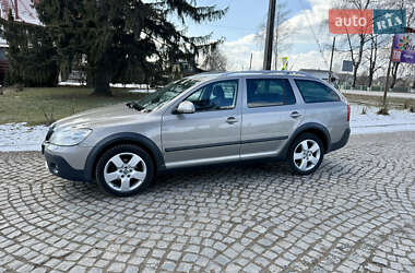 Універсал Skoda Octavia Scout 2013 в 